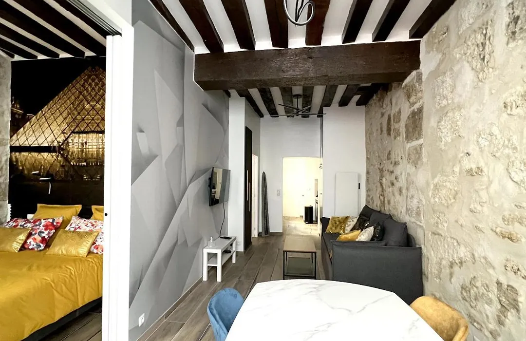 Marais Appartement 2 Chambres 2 Salles De Bain - Spa Jacuzzi !-1